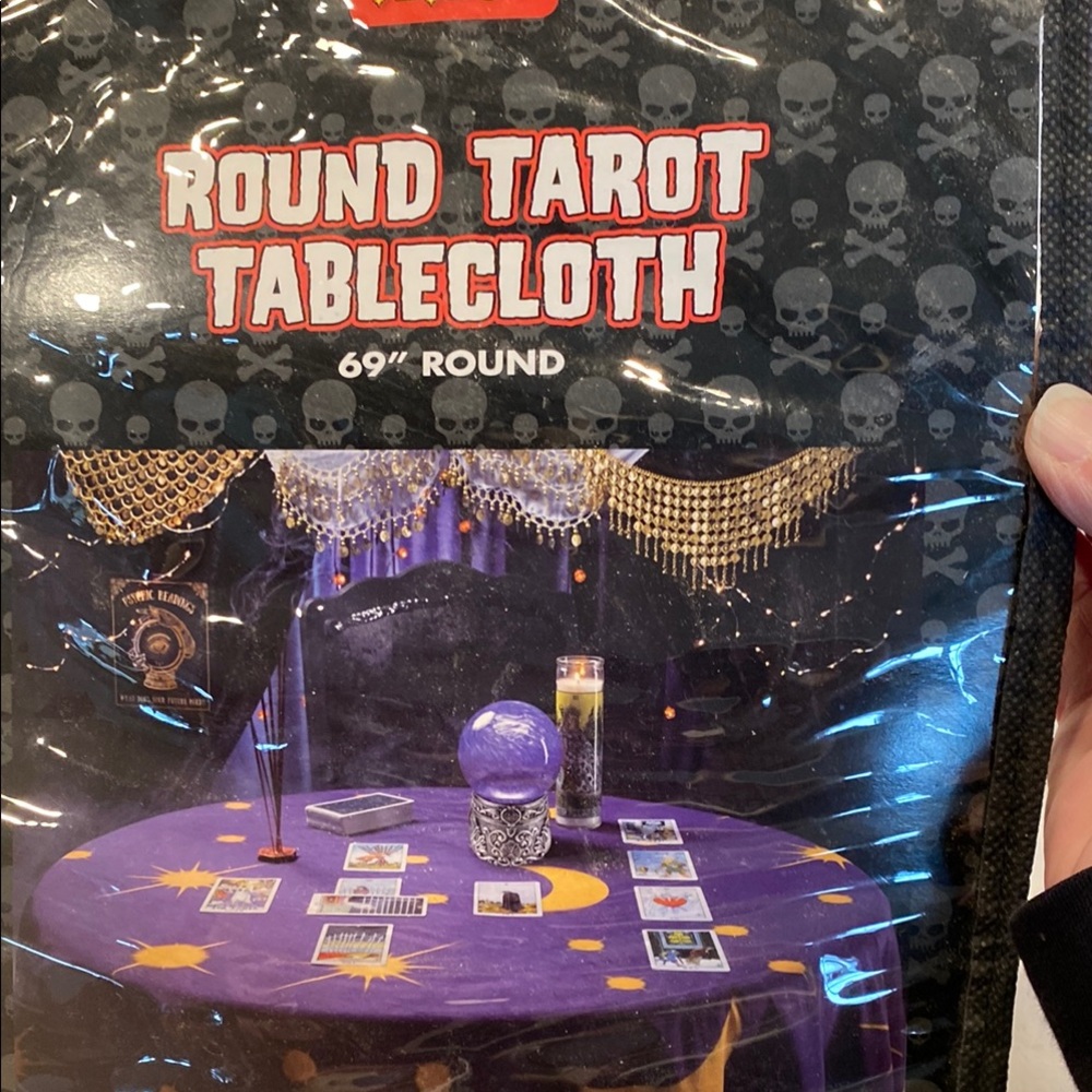 NWT Round Tarot Tablecloth